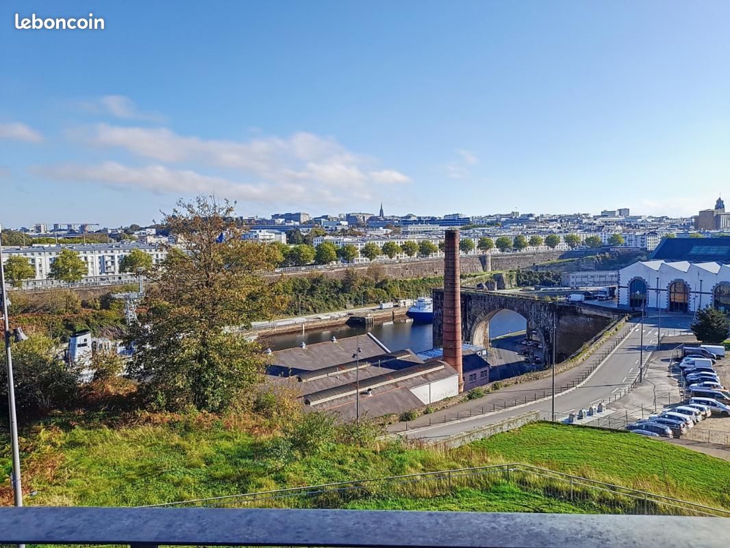 Appartement 4 pièces 80 m² · à Brest · 80 m² · 990 €/mois
