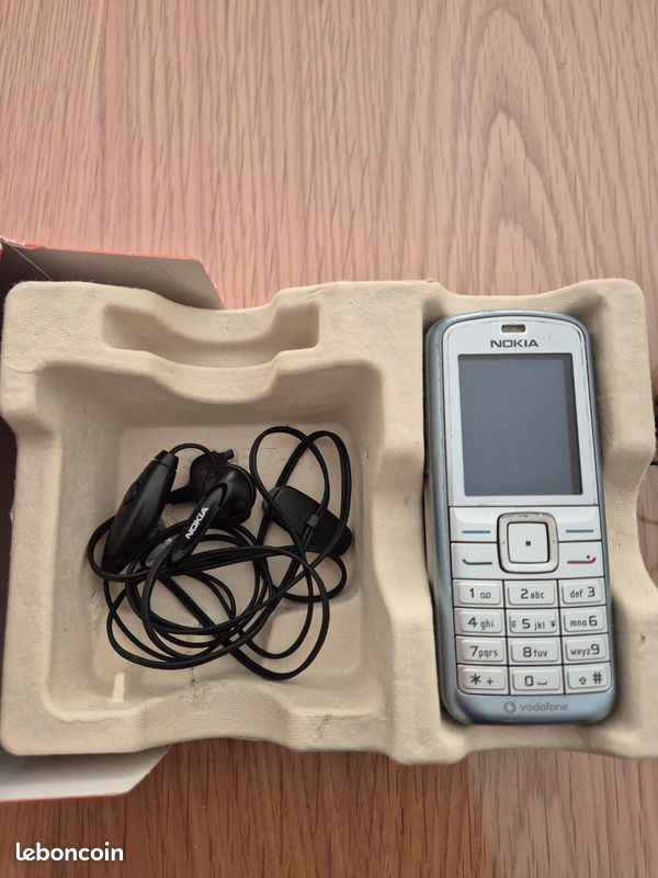 Nokia 6070 (image 2)