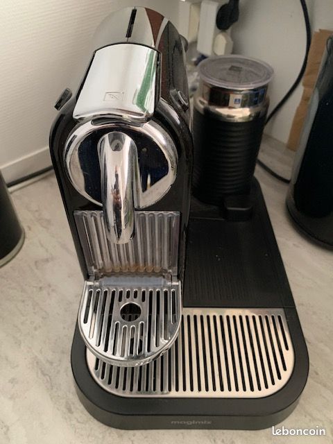 Cafetiere Nespresso (image 1)