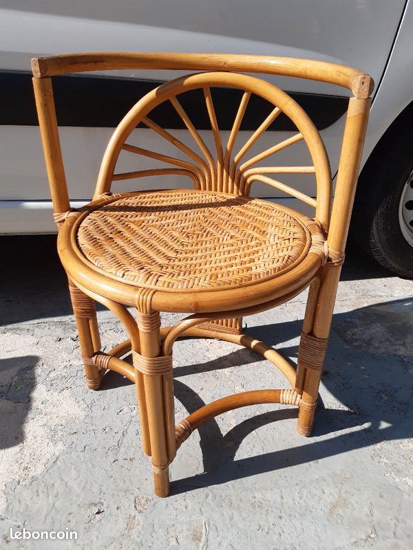 Fauteuil en rotin et bambou (image 1)