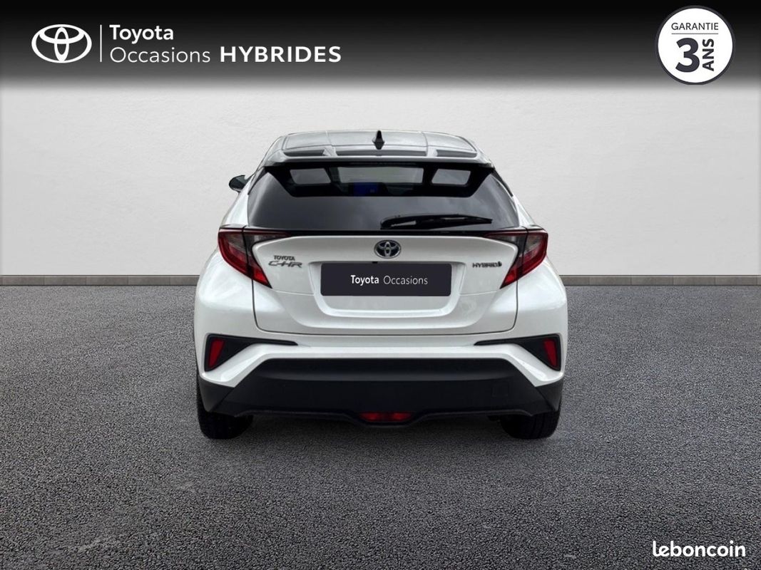 Toyota C-HR 1.8 Hybride 122ch Design Ultimate E-CVT (image 4)