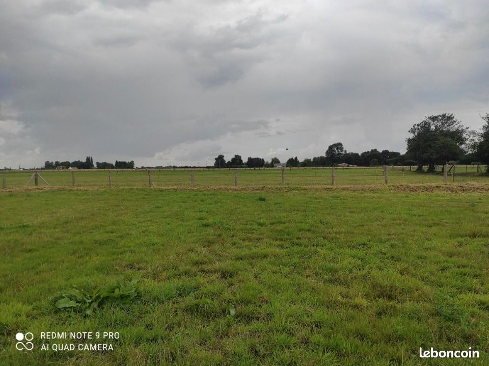 Terrain 2 112 m² Saint Aubin Du Thenney · à Saint-Aubin-du-Thenney · 30 000 €