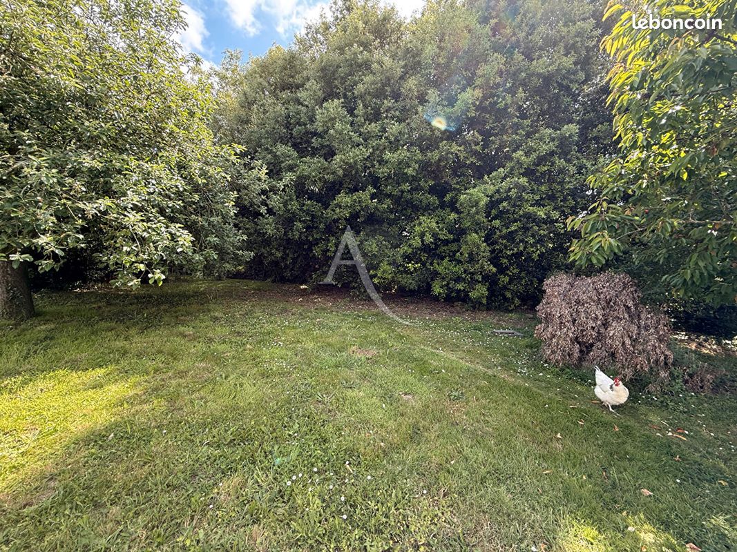 Terrain 594 m² · à Commequiers · 594 m² · 79 000 €