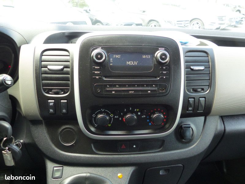 Renault TRAFIC III COMBI L1 1.6 DCI 125CH ENERGY LIFE 9 PLACES (image 17)