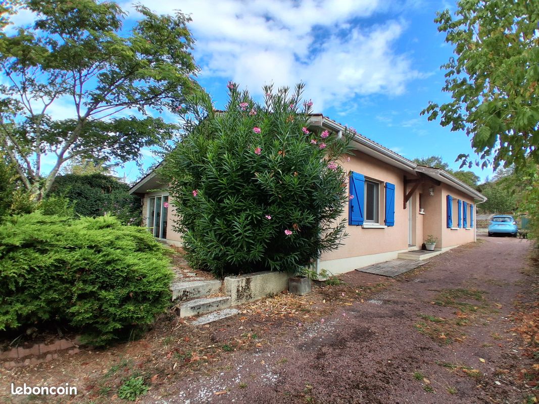 Maison 6 pièces 137 m² · à Bassens · 137 m² · 374 000 €