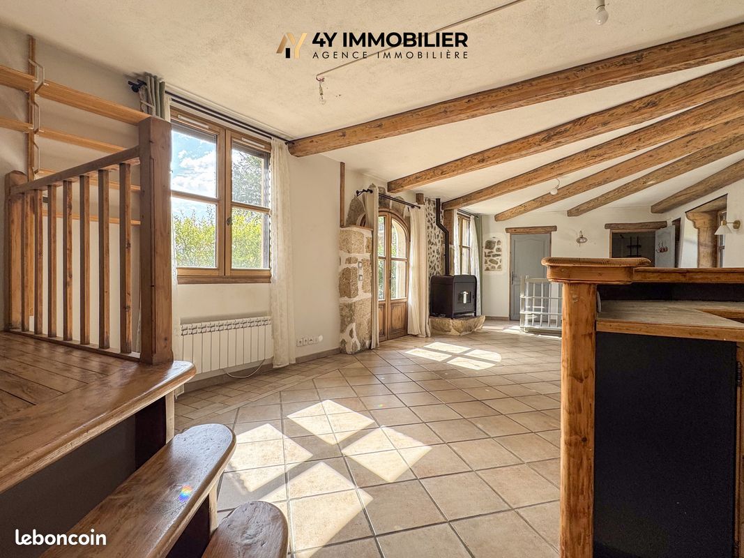 Appartement 4 pièces 92 m² · à Saint-Martin-d'Uriage · 92 m² · 300 000 €