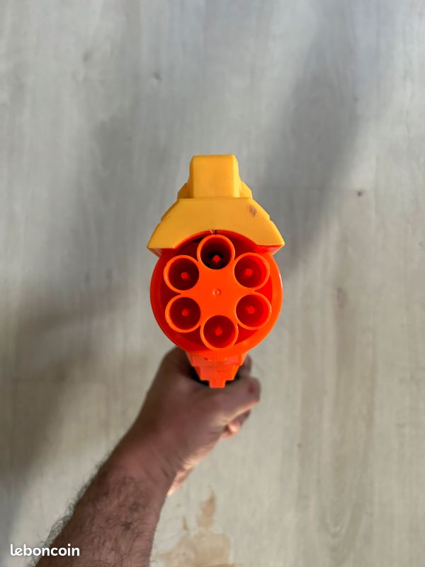 Pistolet nerf avec laser + pistolet nerf recharge 6 balles à vendre (image 4)