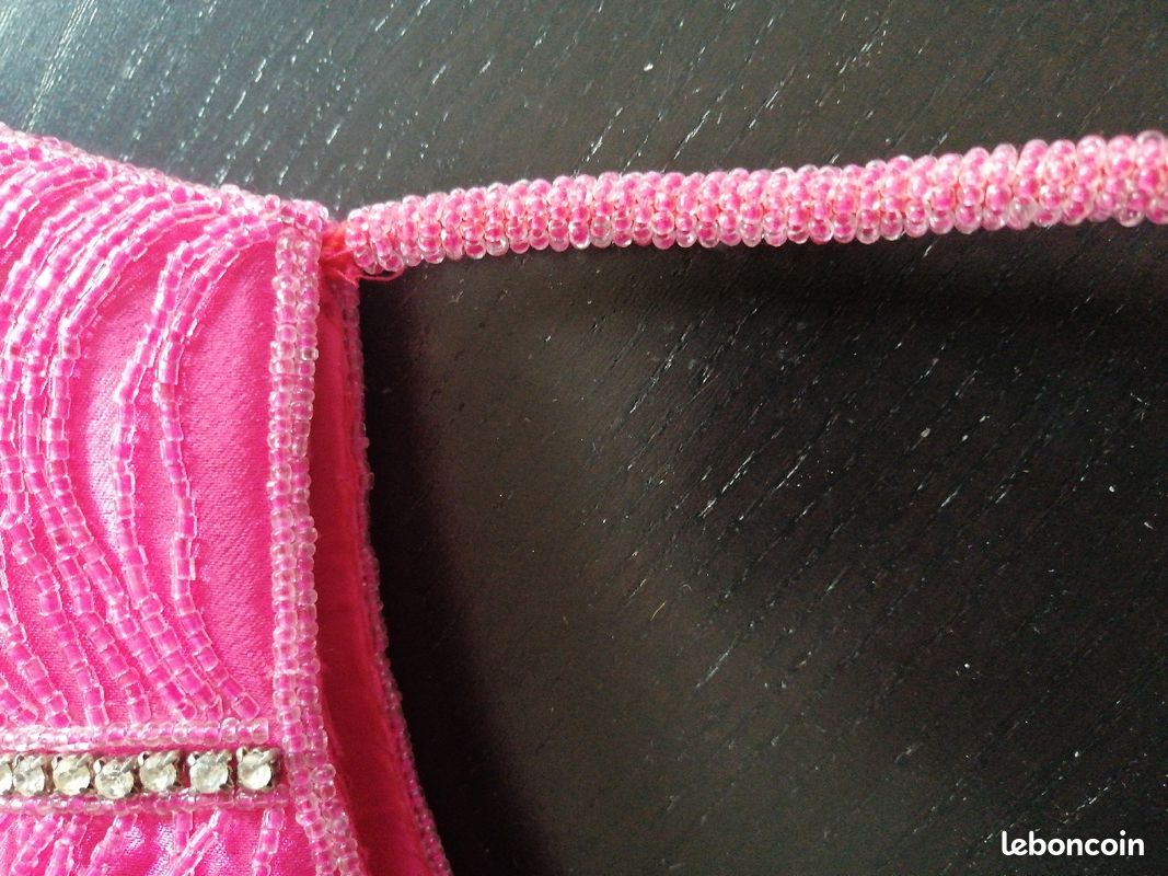 Pochette de soirée perlée neuve rose fushia et strass fermeture zip (image 5)