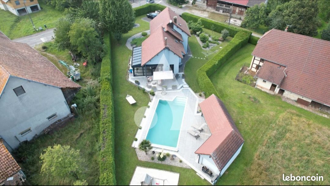 Maison 6 pièces 240 m² · à Lepuix-Neuf · 240 m² · 520 000 €