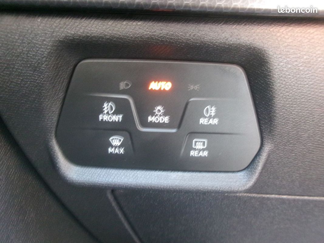 Seat LEON 2.0 TDI 115CH BUSINESS (image 28)