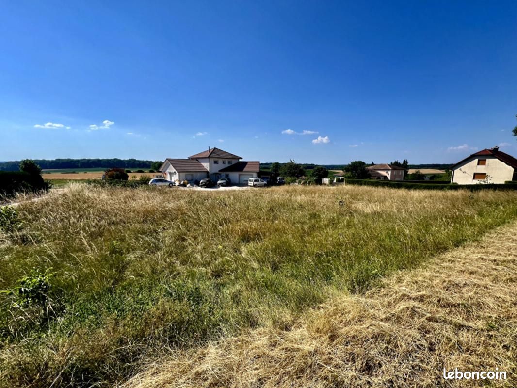 Terrain 725 m² La Tour De Scay · à La Tour-de-Sçay · 60 000 €