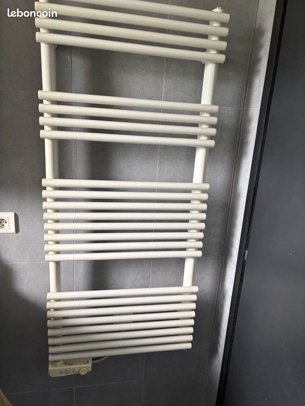 Sèche serviette 700w (image 1)