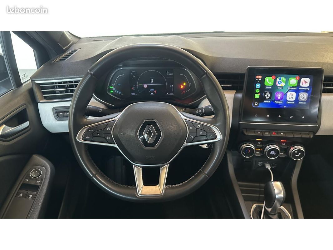 RENAULT CLIO 1.6 E-Tech Hybride - 140 / Boîte Auto / Limited / Suivi / Carplay / Garantie (image 4)