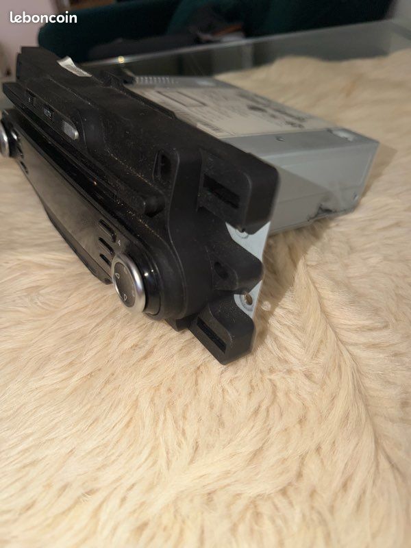 Auto radio Alfa Romeo Guilietta (image 2)