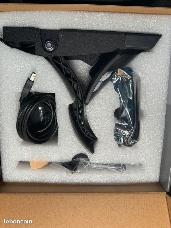 Fanatec CSL Elite Pedals (v1) (image 5)