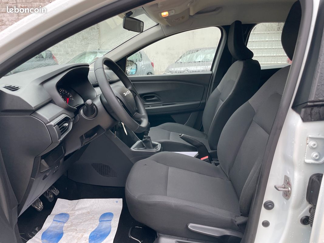 Dacia sandero iii 1.0 essence (image 6)
