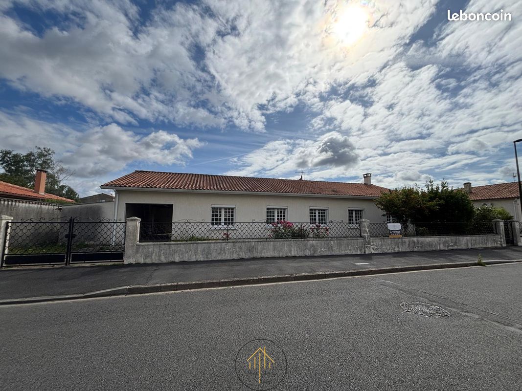 Maison 7 pièces 139 m² · à Angoulême · 139 m² · 234 300 €