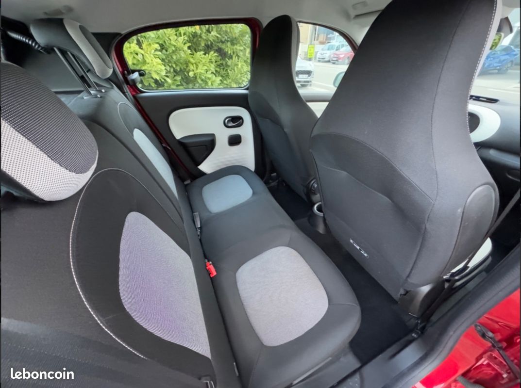 Renault TWINGO III - Essence (image 14)