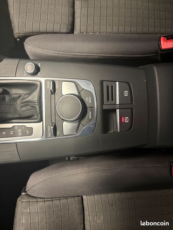 AUDI A3 Sportback 2.0 tdi 150ch business - 2020 - LED - Bluetooth - Climatisation (image 22)