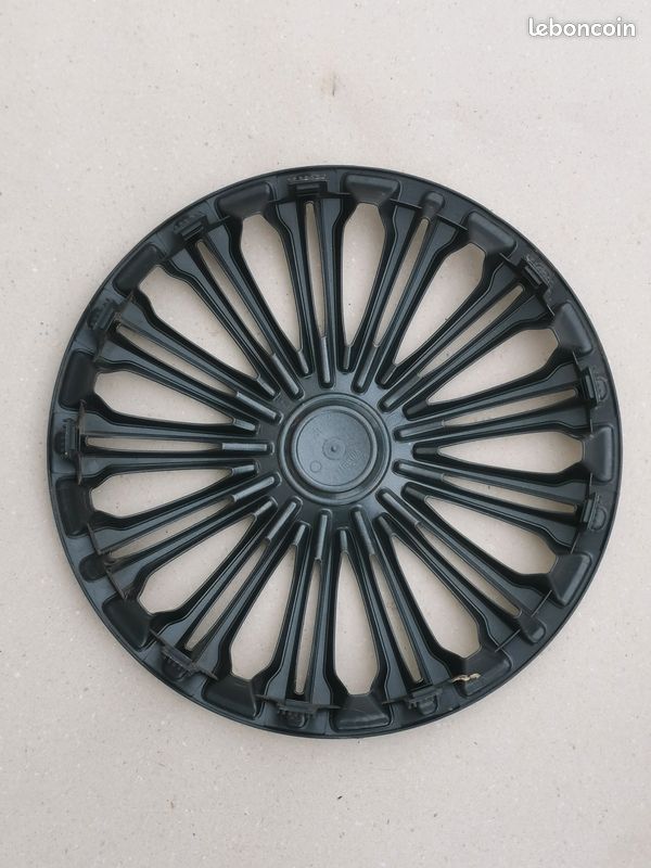 1 enjoliveur Fiat 15 pouces (image 2)
