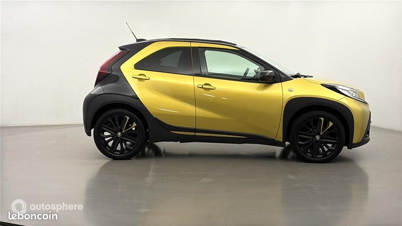 Toyota Aygo X 1.0 VVT-i 72ch Air Collection S-CVT MY23 (image 4)