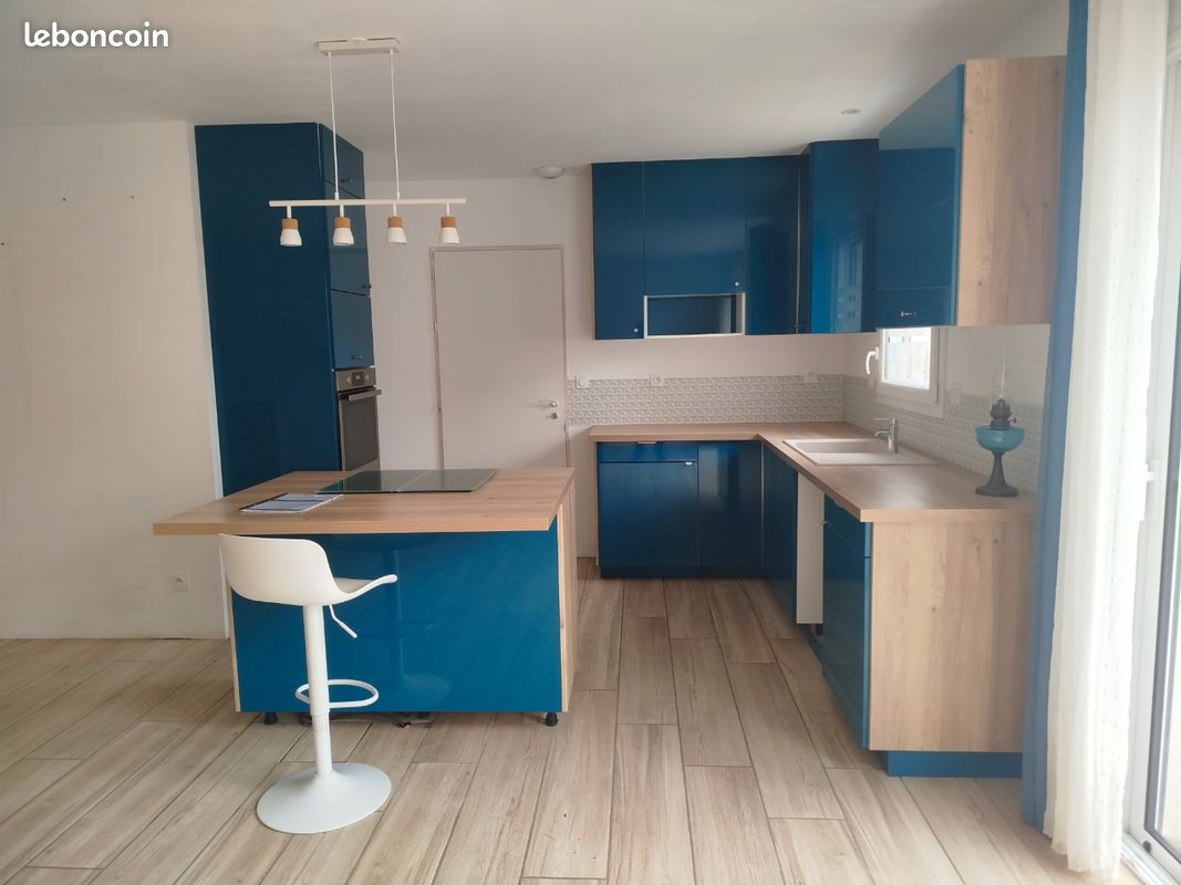 Maison 5 pièces 99 m² · à Poiroux · 99 m² · 220 000 €