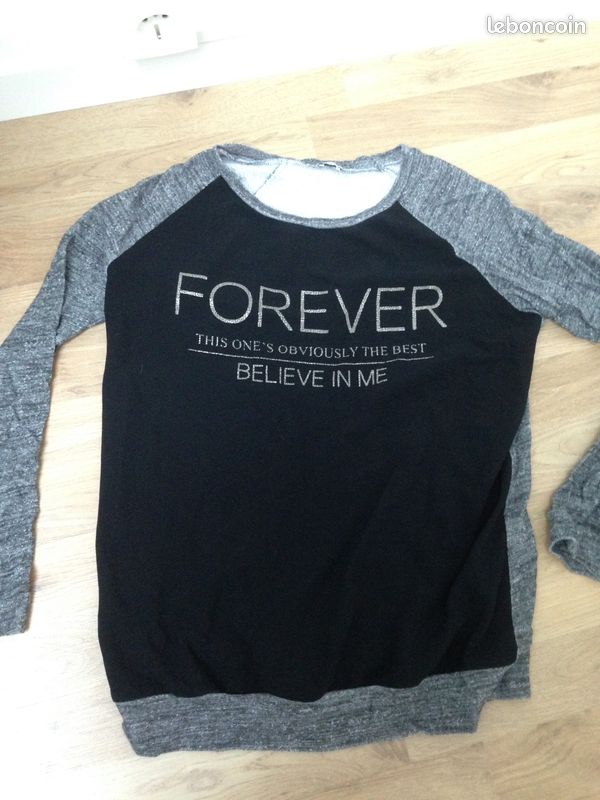 Sweat gris et noir Forever T. 14 ans (image 1)