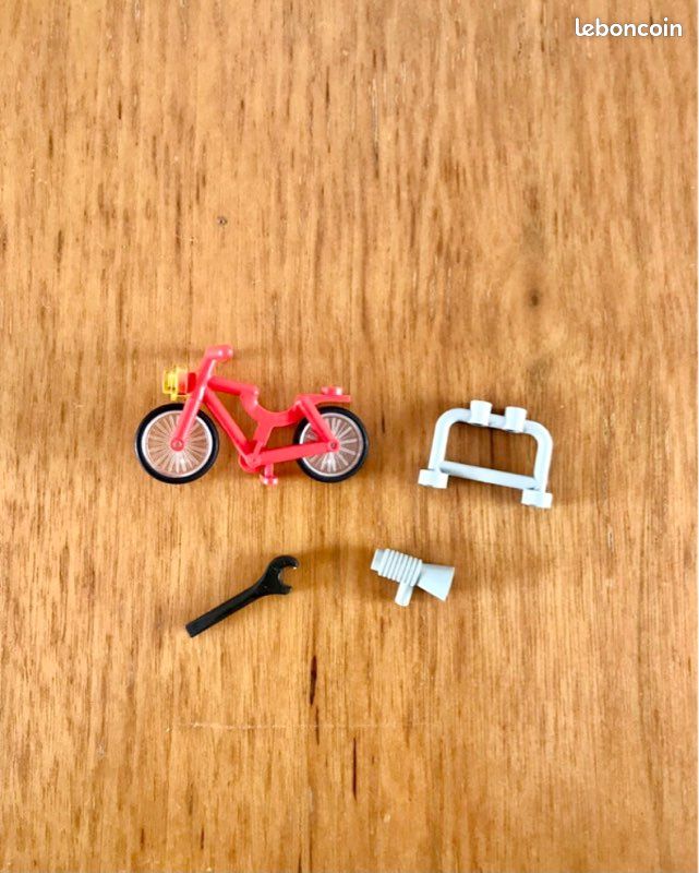 🚲🔧 Lot vélo rouge pompe réparation clé Lego en vrac pièces détachées accessoires (image 2)
