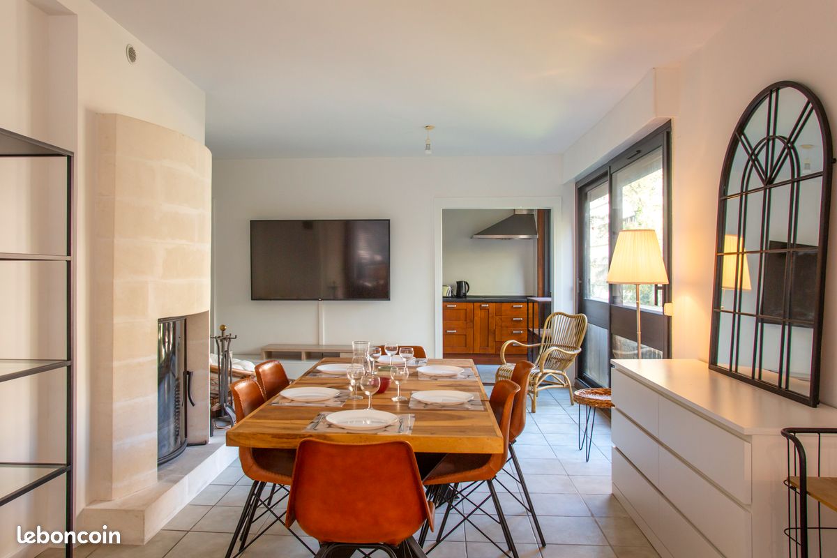 Appartement 6 pièces 112 m² · à Fontenay-le-Fleury · 112 m² · 650 €/mois