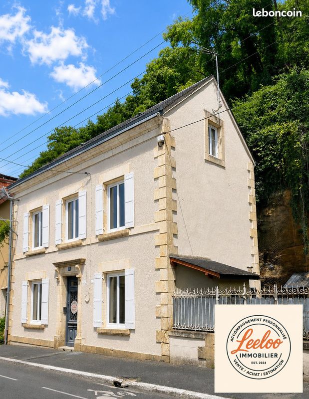 Immeuble 93 m² · à Sarlat-la-Canéda · 93 m² · 298 000 €