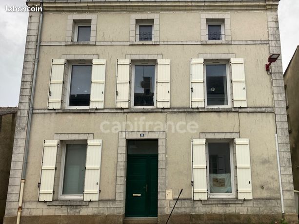 Maison 9 pièces 240 m²