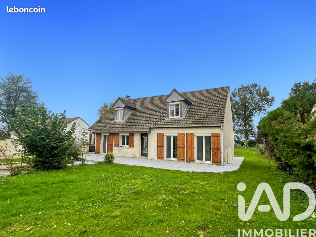 Maison 5 pièces 165 m² · à Cély · 165 m² · 450 000 €