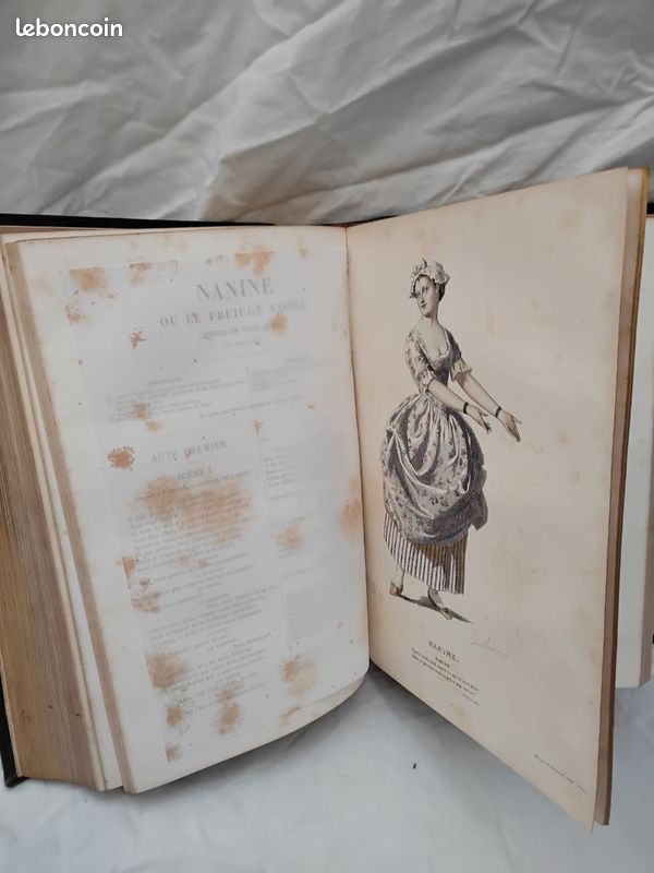 Livre ancien théâtre complet de Voltaire (image 3)