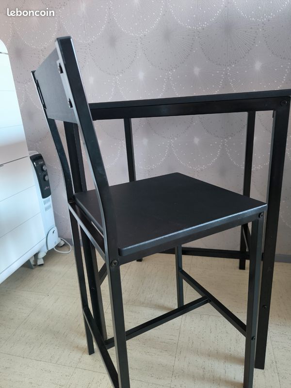 Table (image 1)