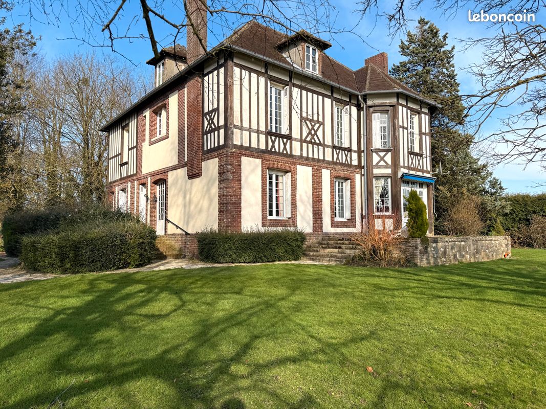 Maison 7 pièces 275 m² · à Tôtes · 275 m² · 350 000 €