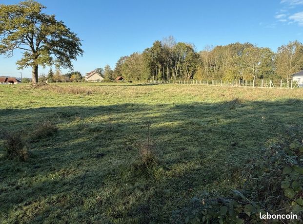 Terrain 2 500 m² Dun Le Palestel