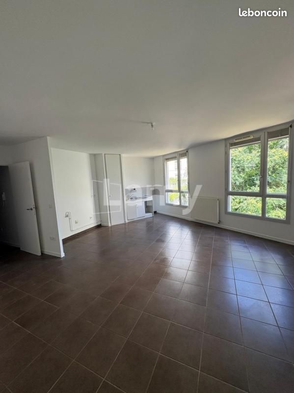 Appartement 3 pièces 64 m² · à Lyon · 64 m² · 897 €/mois