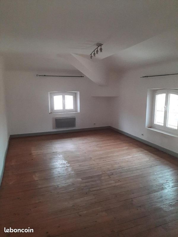 Appartement 2 pièces 74 m² · à Aups · 74 m² · 550 €