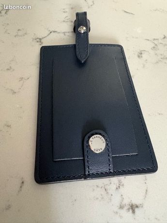 Étiquette de Bagage en Cuir gravée Individuellement pour valises, étuis de Voyage Cadeau de Mariage personnalisé en Cuir véritable Voyage de Noces ou Accessoire de Vacances