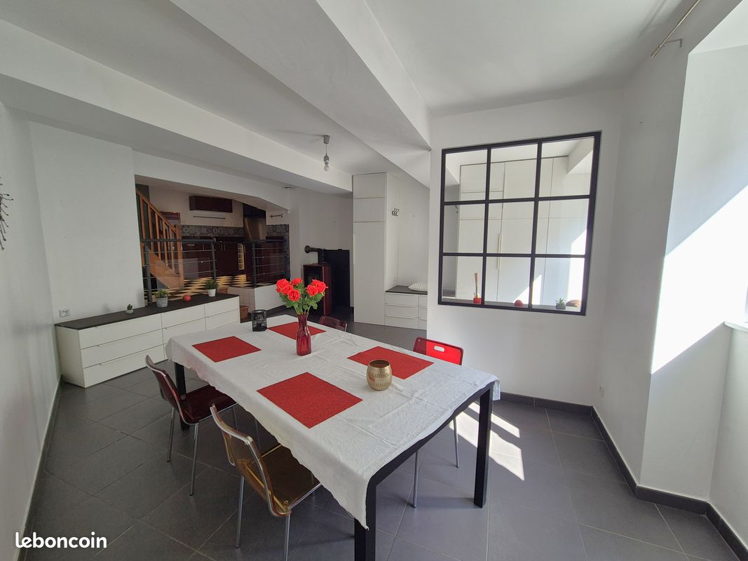 Maison 5 pièces 114 m² · à Sainte-Catherine · 114 m² · 900 €/mois