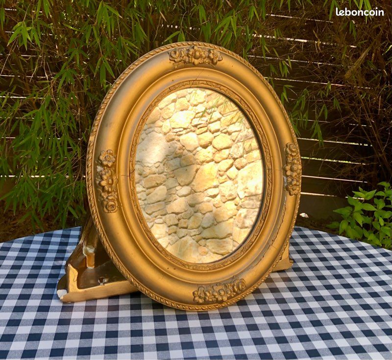 Ancien Miroir Ovale en Bois Sculpté Doré (image 18)