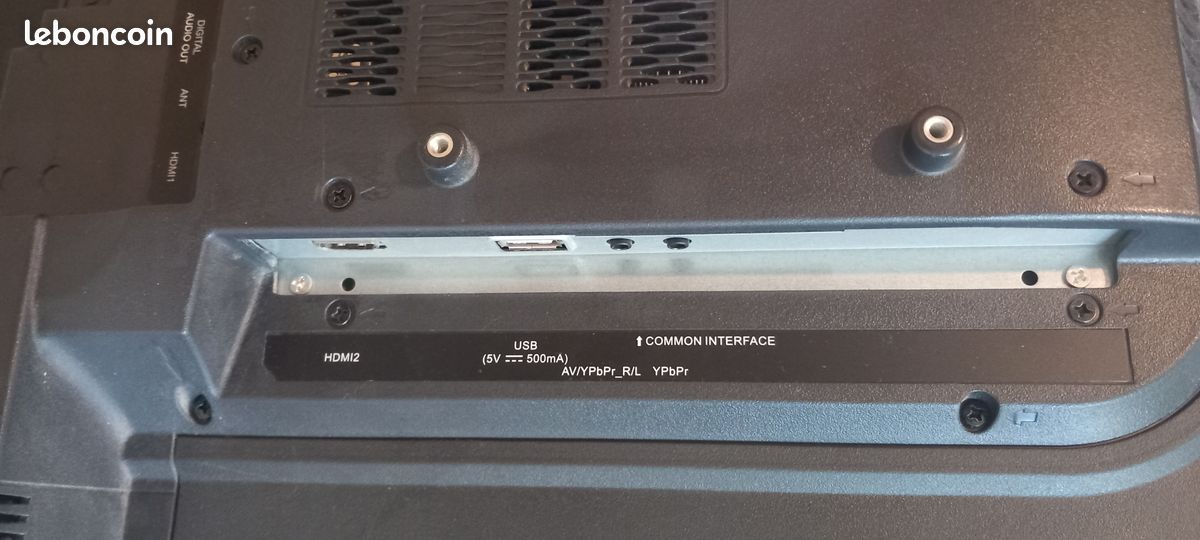 TV LED Grandin 28 pouces (70 cm) – Très bon état (image 5)