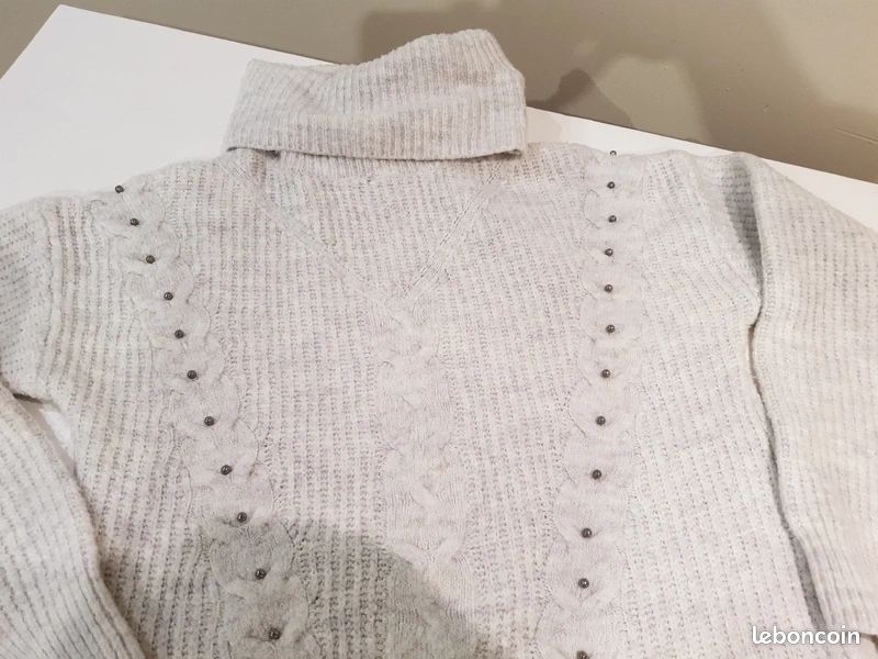 pull col roulé #isacorbasfemmehiver : Achat occasion | Pulls (femme) Yessica Gris Très bon état