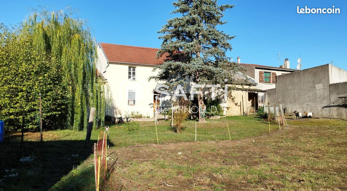 Maison 7 pièces 240 m² · à Friauville · 240 m² · 162 000 €