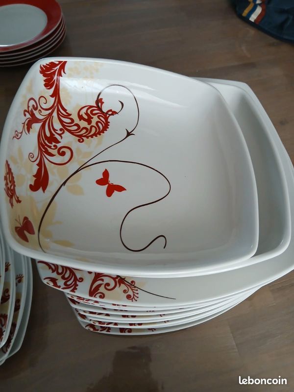 Service assiettes ÷ tasses (image 3)