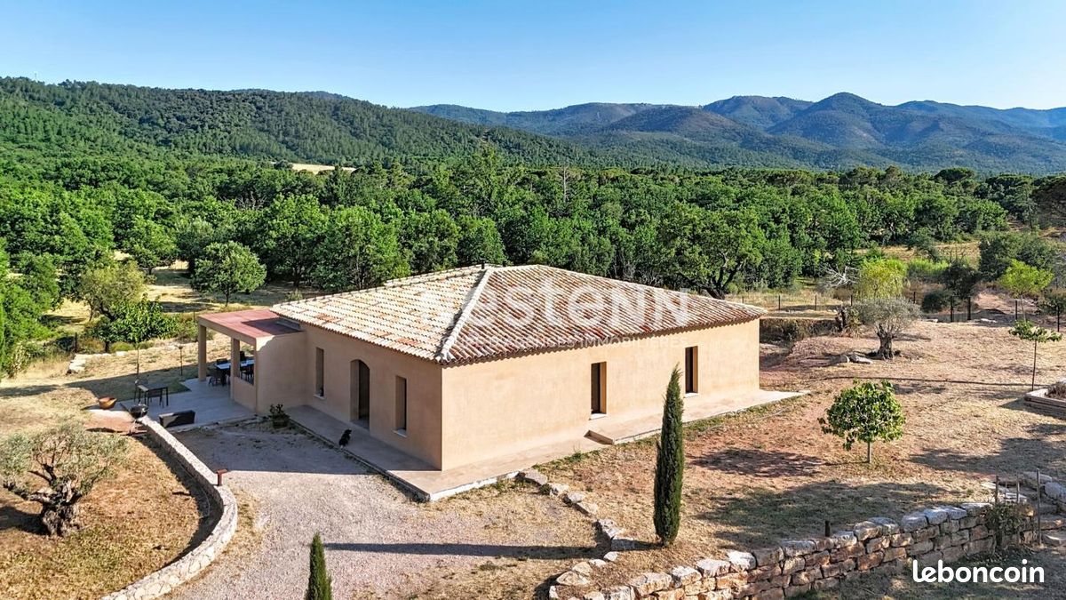Maison 5 pièces 200 m² · à La Garde-Freinet · 200 m² · 999 000 €