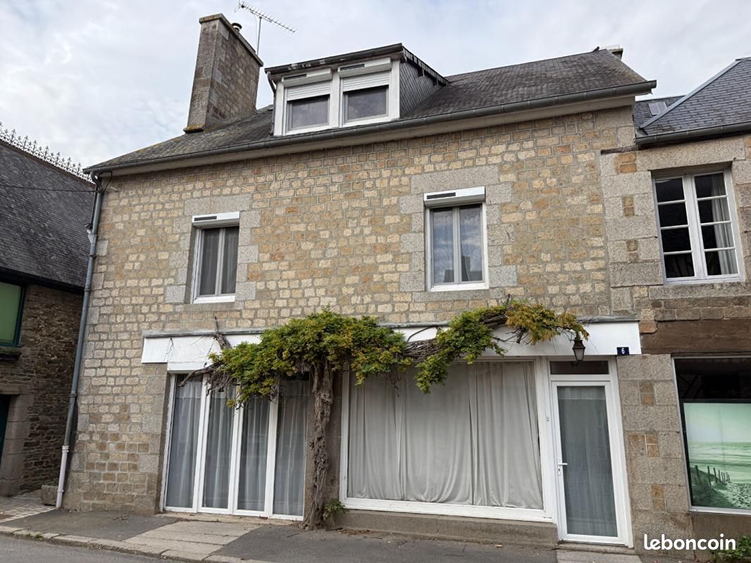 Maison 8 pièces 192 m² · à Mortain-Bocage · 192 m² · 146 500 €