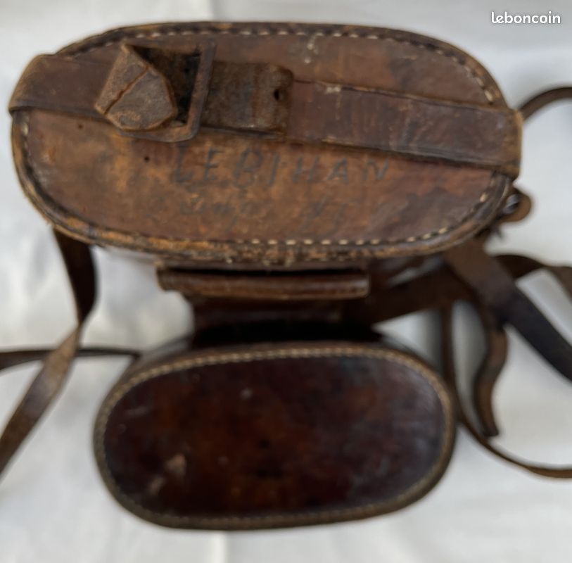 Paire de pieds d'enceintes BEMERO avec housse de transport (D'occasion