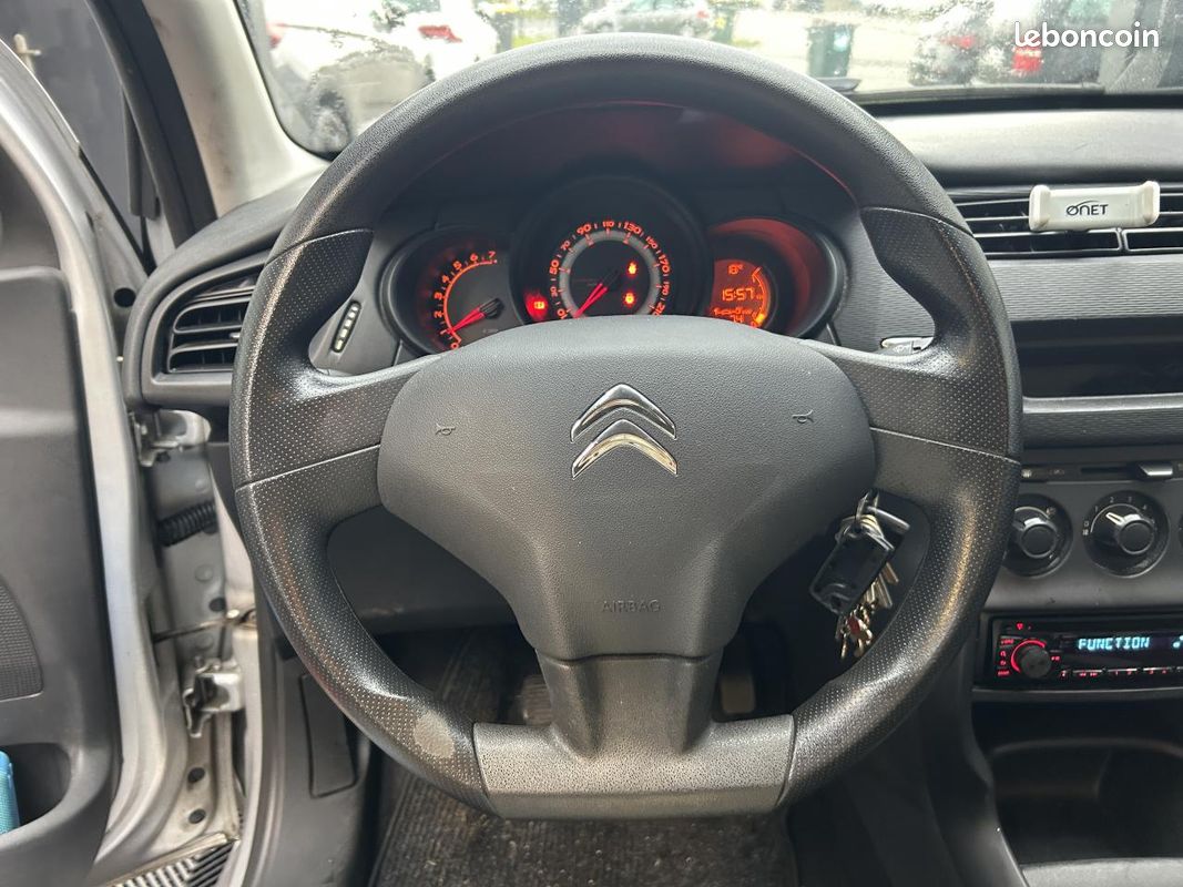 Citroen c3 1.1 60 attraction-distribution faite (image 8)