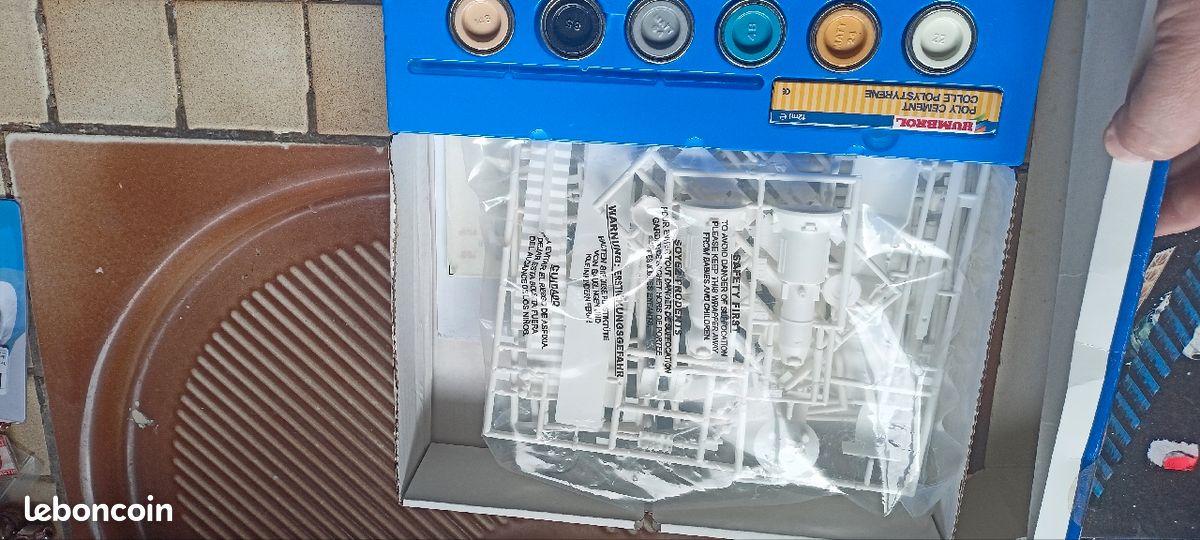 Maquette heller station spatiale (image 4)